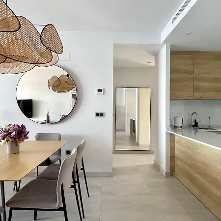 Sunset Waves Luxury 200m From The דירה בנידורם