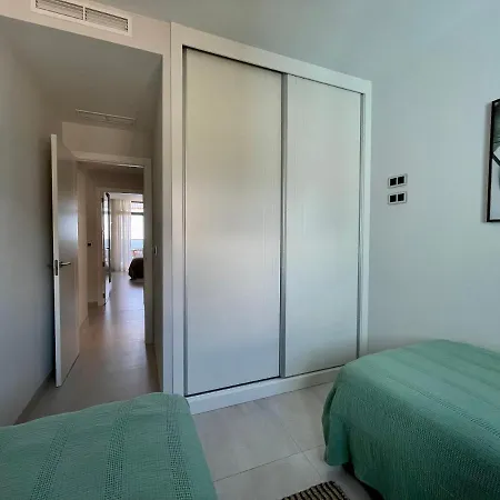 Sunset Waves Luxury 200m From The דירה *