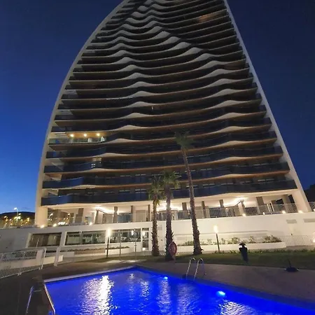 דירה Sunset Waves Luxury 200m From The